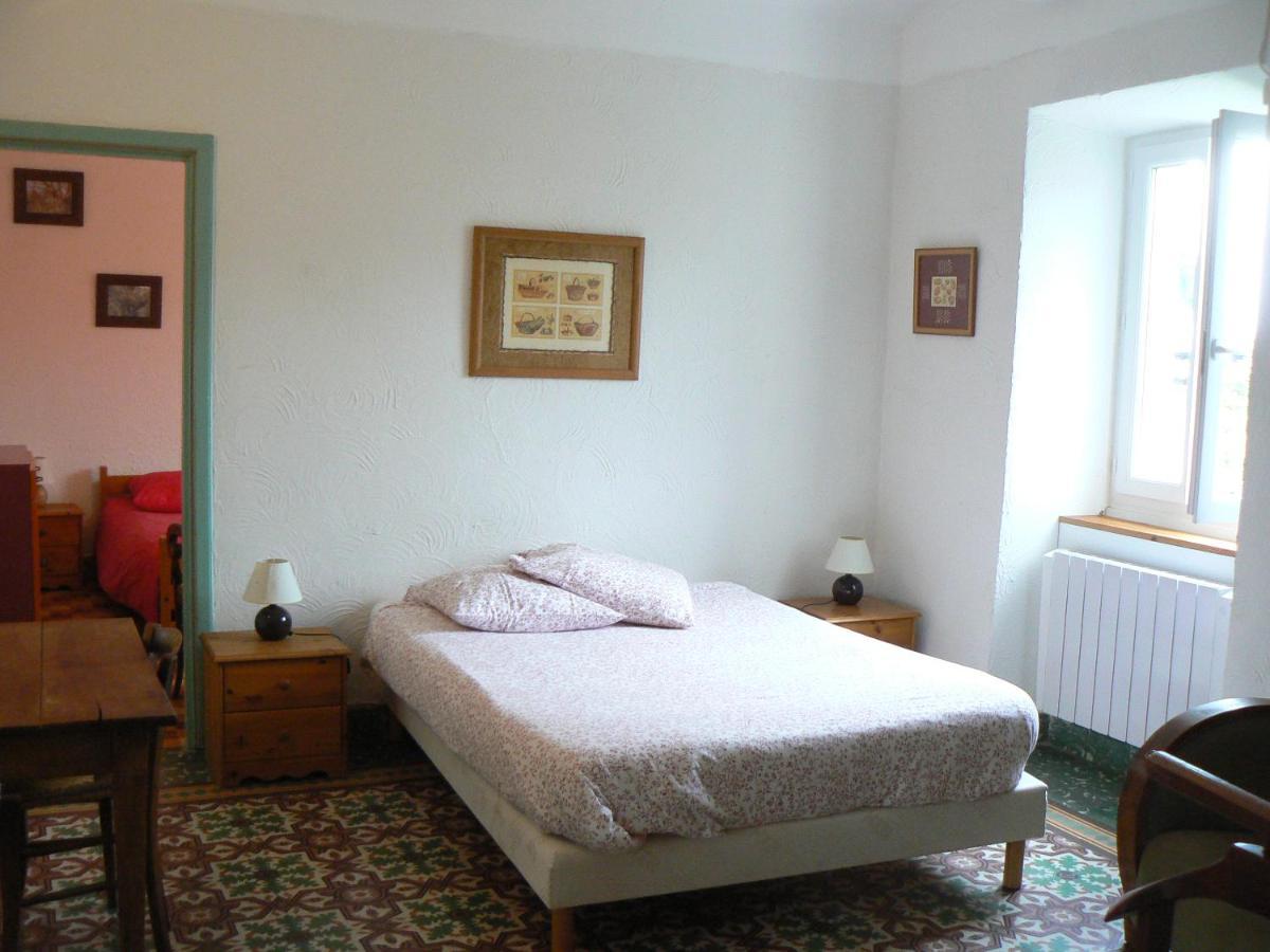 Chambre D'Hotes Lou Couradou 格罗斯皮埃雷斯 外观 照片